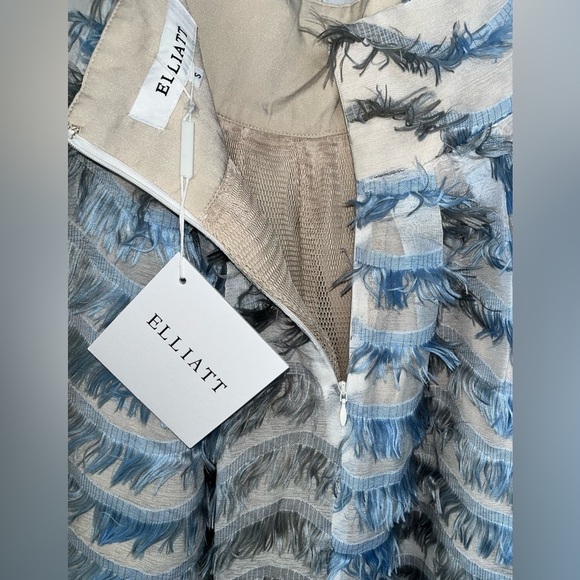 NWT Elliatt Silhouette Hi-Lo Blue Creme Maxi Skirt Fringe Women’s Small Evening - Picture 2 of 11
